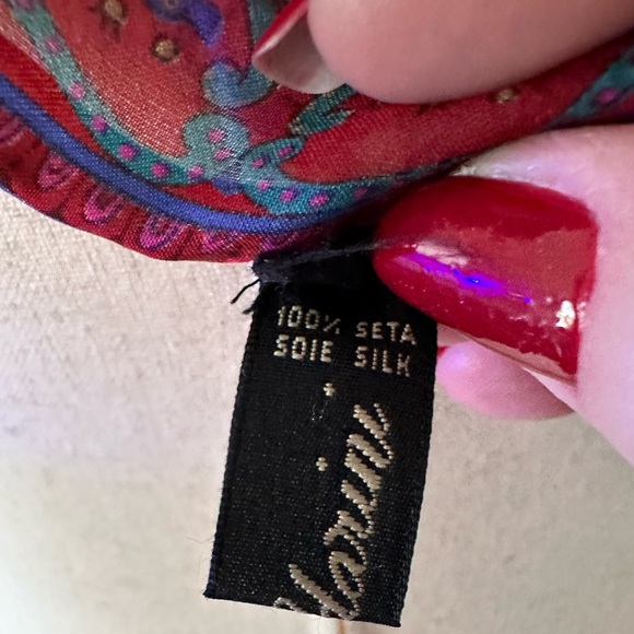 VINTAGE 1980’s Saldarini Square Silk Scarf/Wrap - Picture 5 of 8